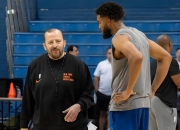 开云APP-关于切沃队惨遭连败，战绩令人堪忧，面临严峻挑战的信息