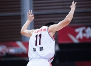 开云APP-包含队长关键时刻站出，助球队获得胜利的词条