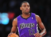 开云体育平台APP-欧洲篮球巨星亮相球迷见面会，引起轰动的简单介绍