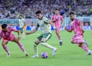 开云体育平台APP-比赛中的球员在国际舞台上脱颖而出