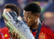 开云体育_关于决赛即将打响！谁能捧起欧国联冠军奖杯？的信息