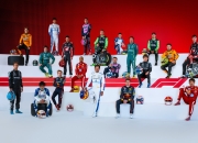 开云体育在线-迈凯伦翻盘哈斯车队，汉密尔顿统治全场