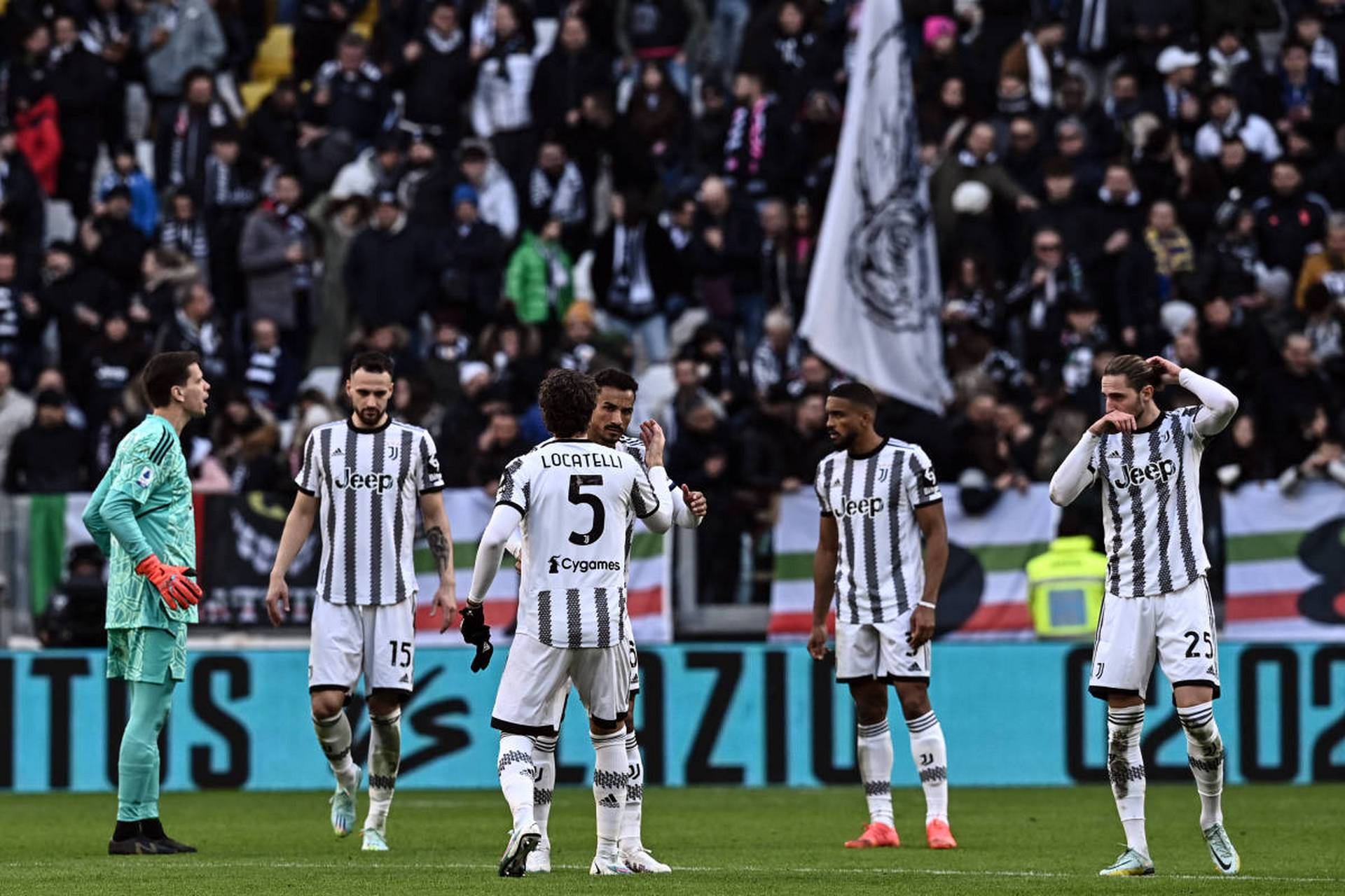 关于国际米兰壮举横扫那不勒斯锁定意甲亚军的信息