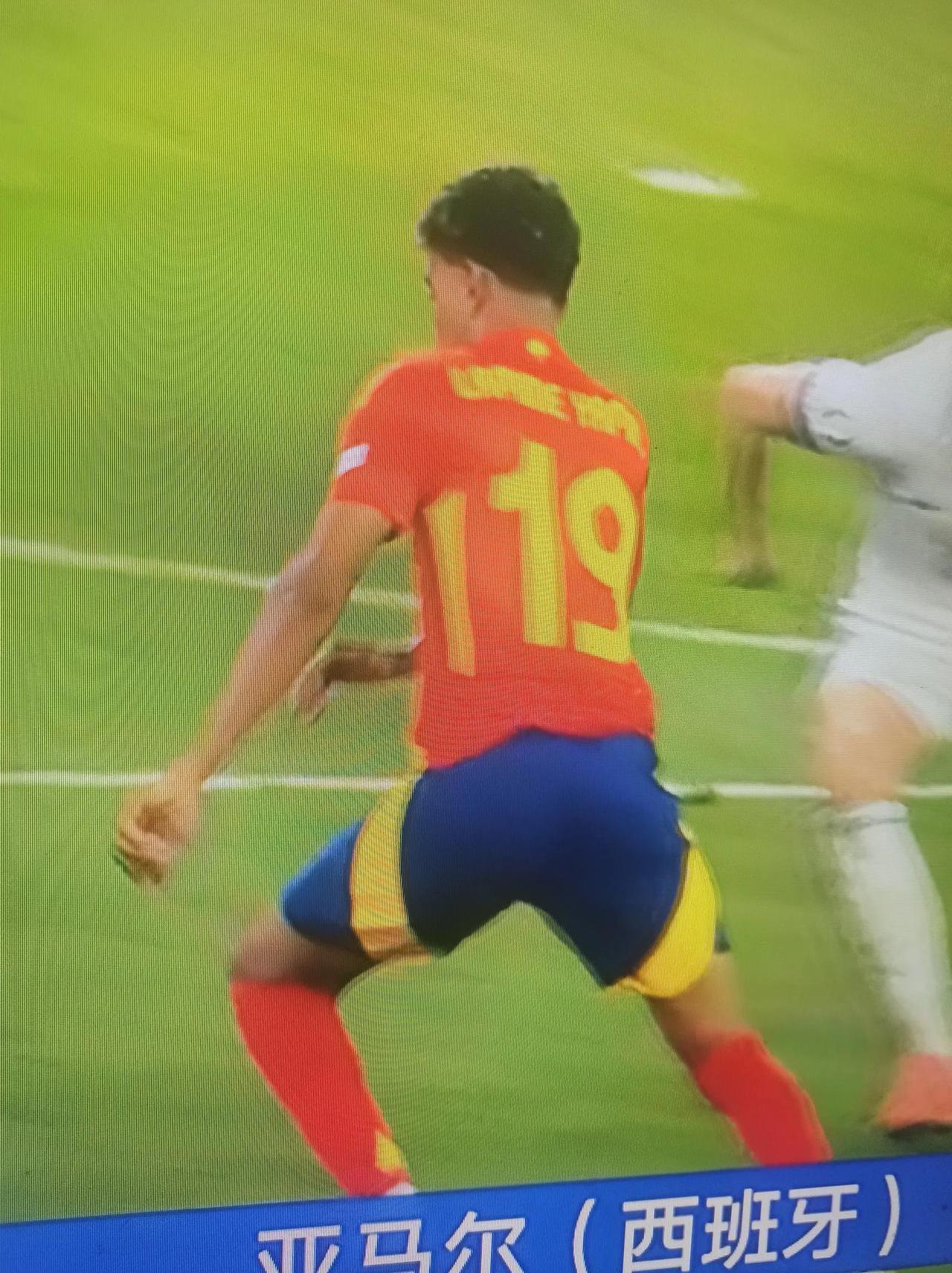 包含巴塞罗那球员踢球水平缓慢提升,教练组加紧训练的词条 包含巴塞罗那球员踢球水平缓慢提升,教练组加紧训练的词条