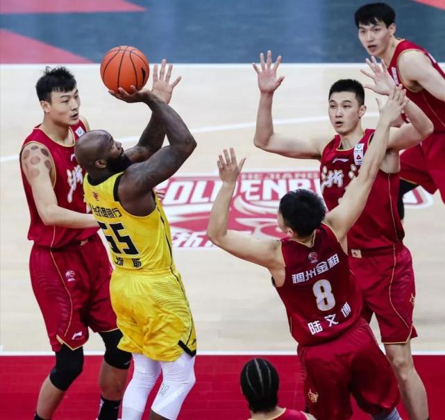 大胜在望！黑龙江队击败甘肃队领跑