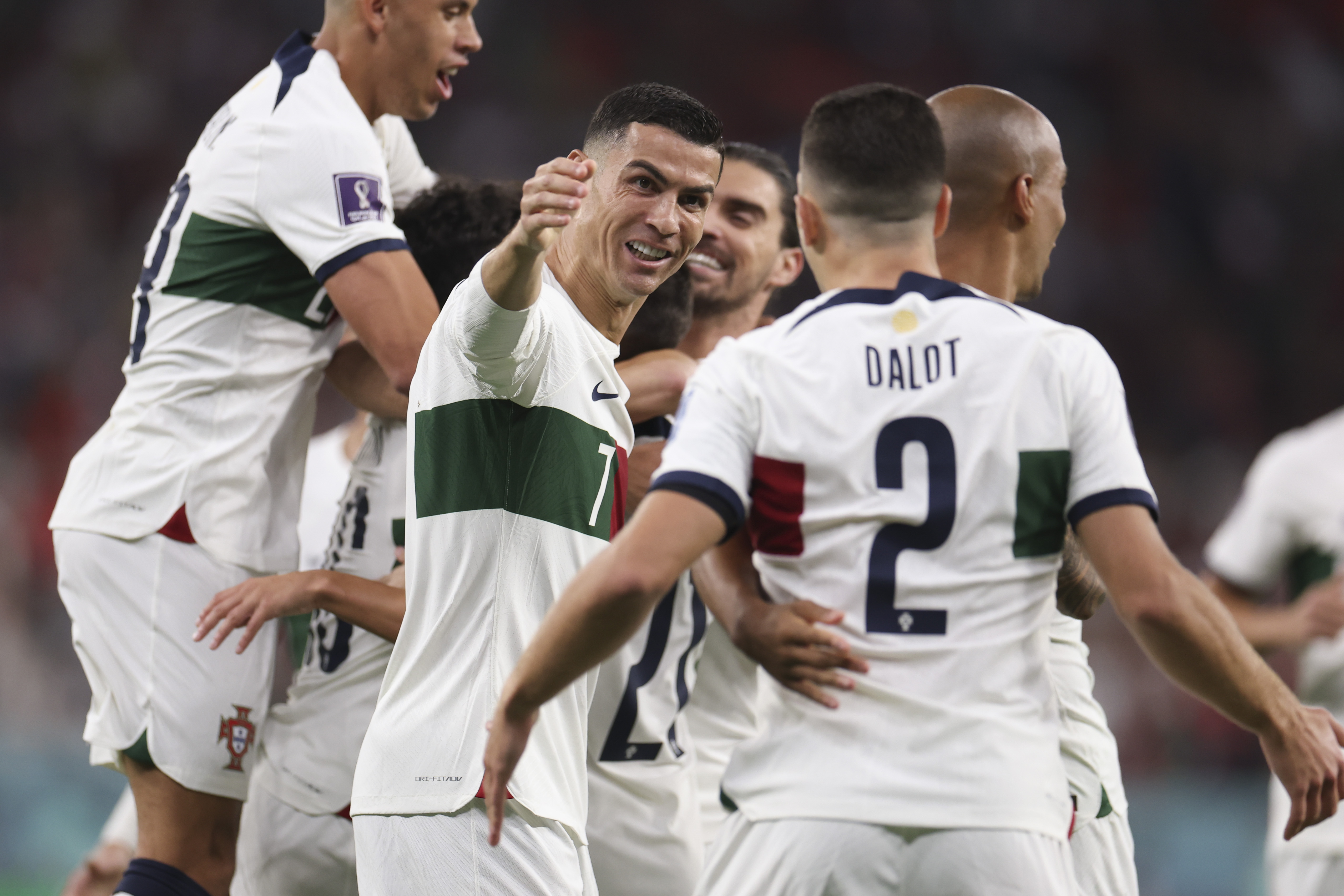 葡萄牙队锁定晋级名额,欧锦赛前景看好的简单介绍 葡萄牙队锁定晋级名额,欧锦赛前景看好的简单介绍