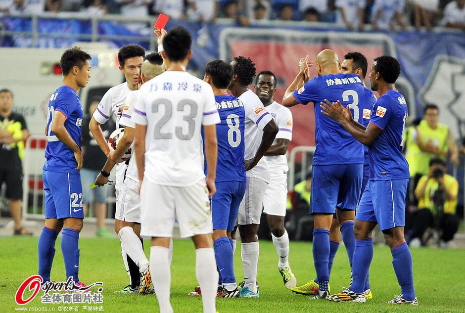 江苏舜天客场失利，天津泰达连胜