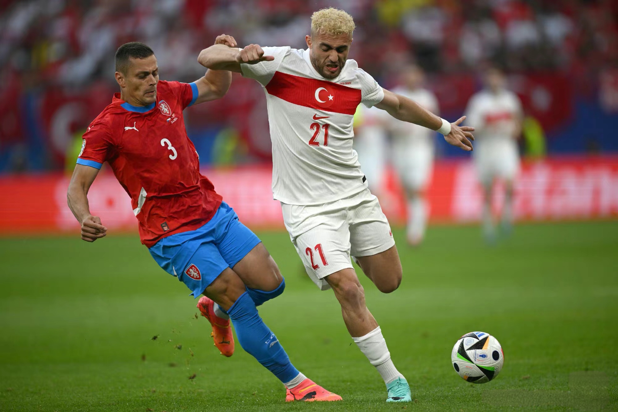 捷克队在最新比赛中展现出色表现