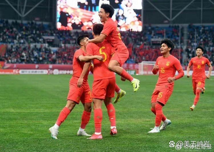 包含国内足球赛场上的激烈争夺值得关注！的词条