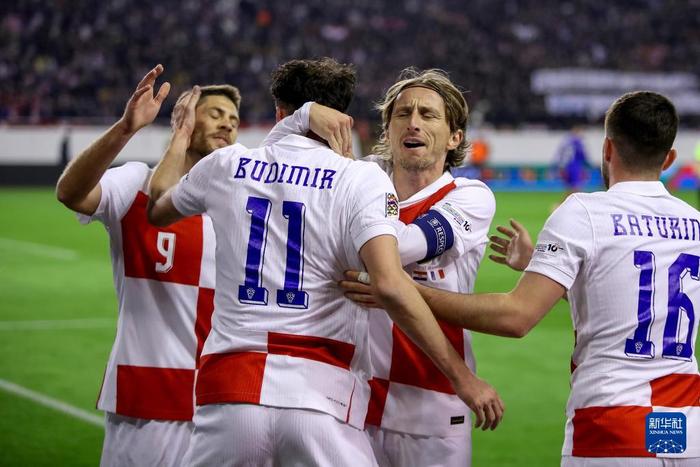 克罗地亚足球队遭遇严重人员伤亡意外 克罗地亚足球队遭遇严重人员伤亡意外