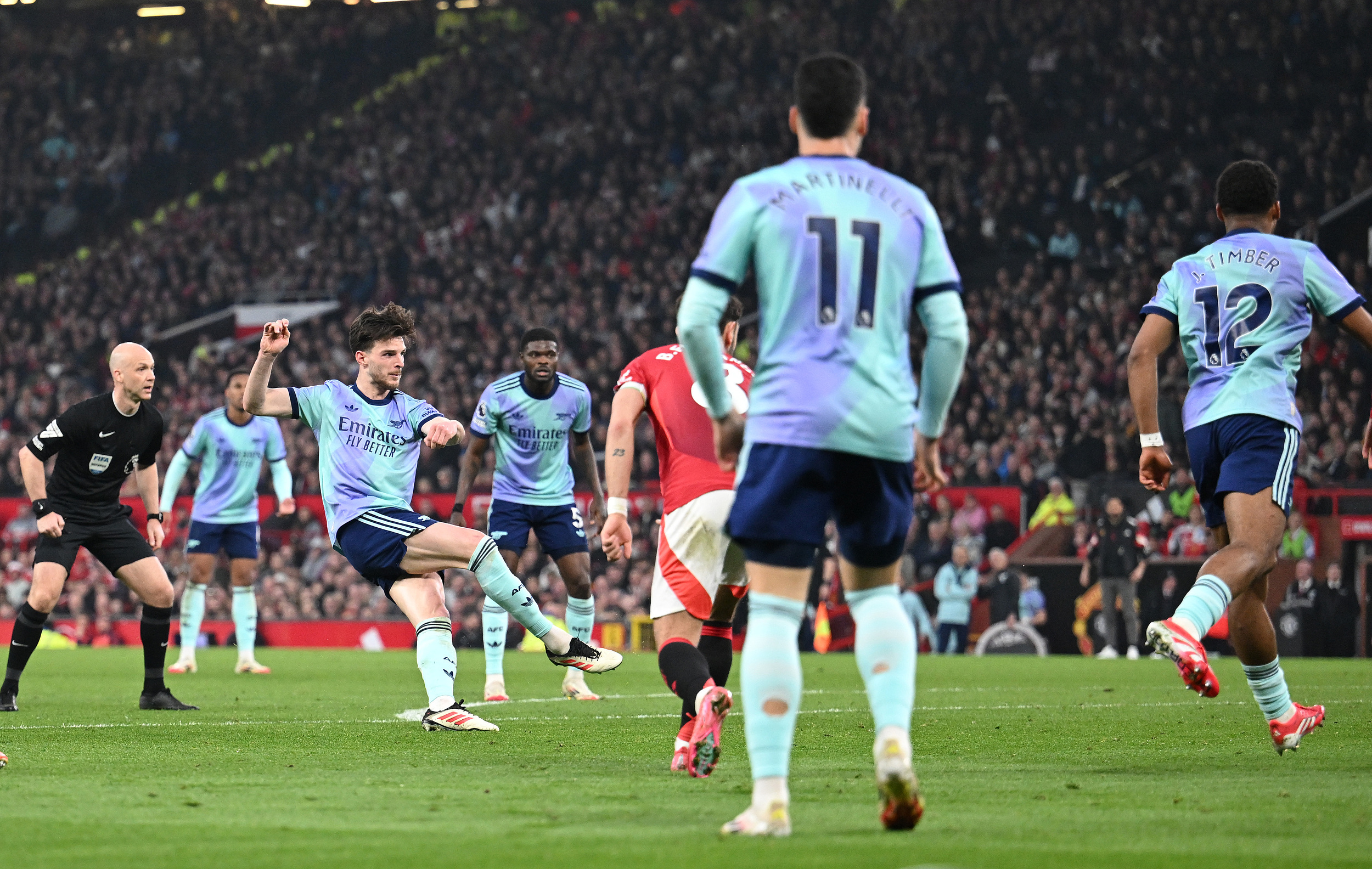 英超赛况：曼联逆袭，客场击败阿森纳的简单介绍