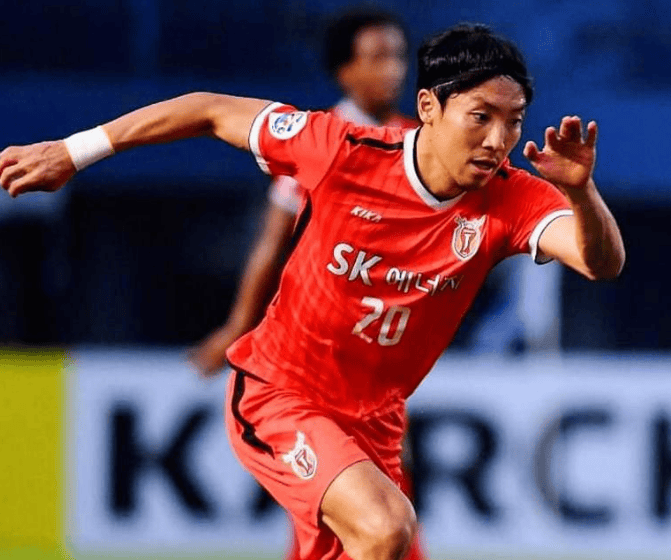 首尔FC斩获胜利，晋级下一阶段的简单介绍