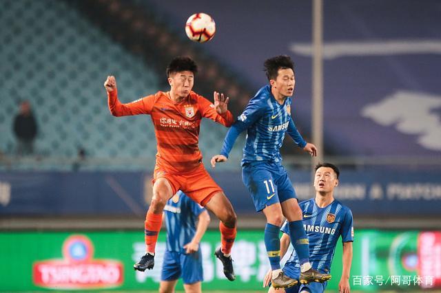 包含江苏苏宁绝平山东鲁能，激烈比赛围绕积分榜的词条