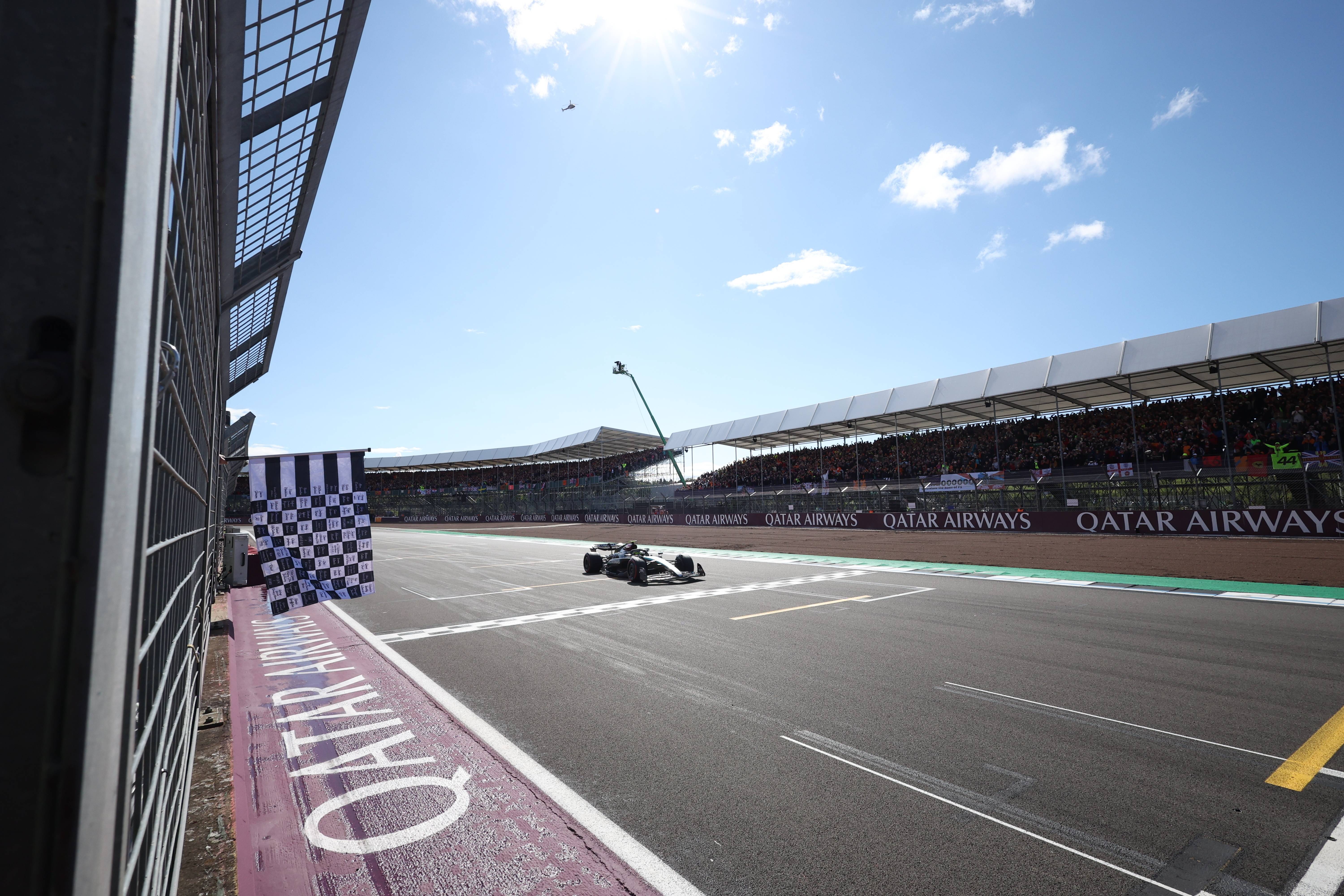 F1赛车赛场上费德勒再创辉煌