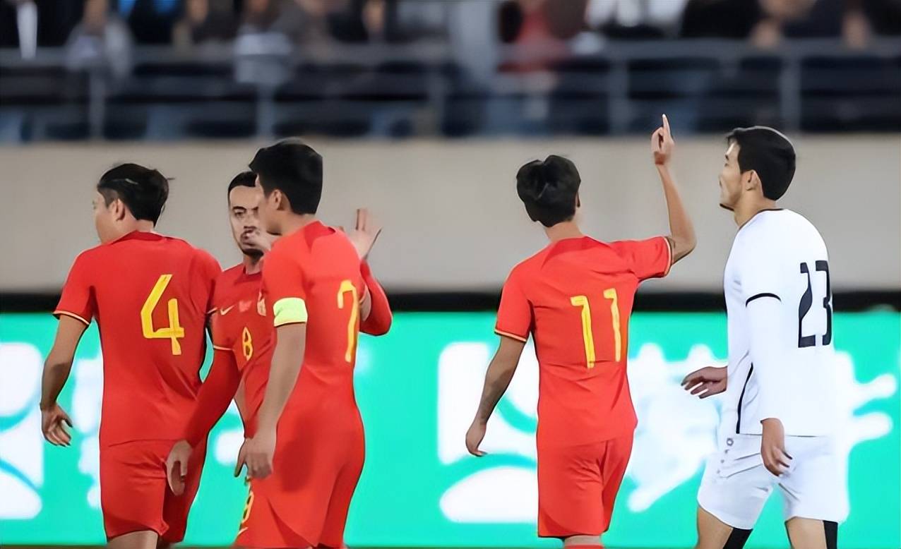 包含面对恒大，恒大上演关键一战的词条