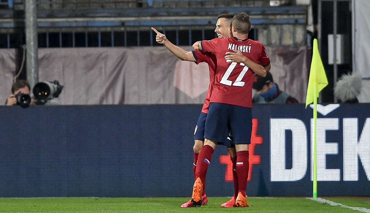 捷克国家队备战欧锦赛资格打法，对阵苏格兰队