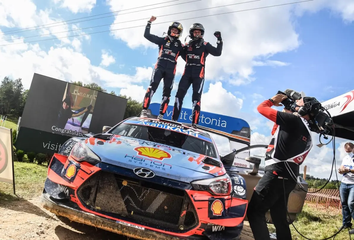 爱尔兰队连胜爱沙尼亚，卫冕欧锦赛资格赛冠军