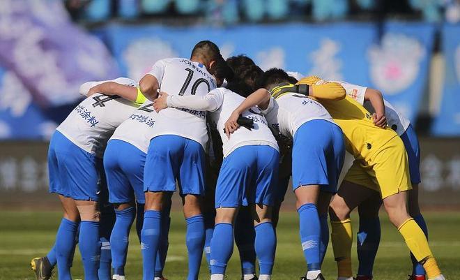 关于富力客场斩获连胜泰达，提升积分榜排名的信息