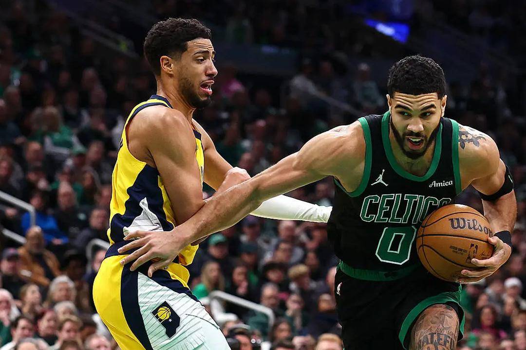 老鹰队新援大放异彩，成为球队当家球星