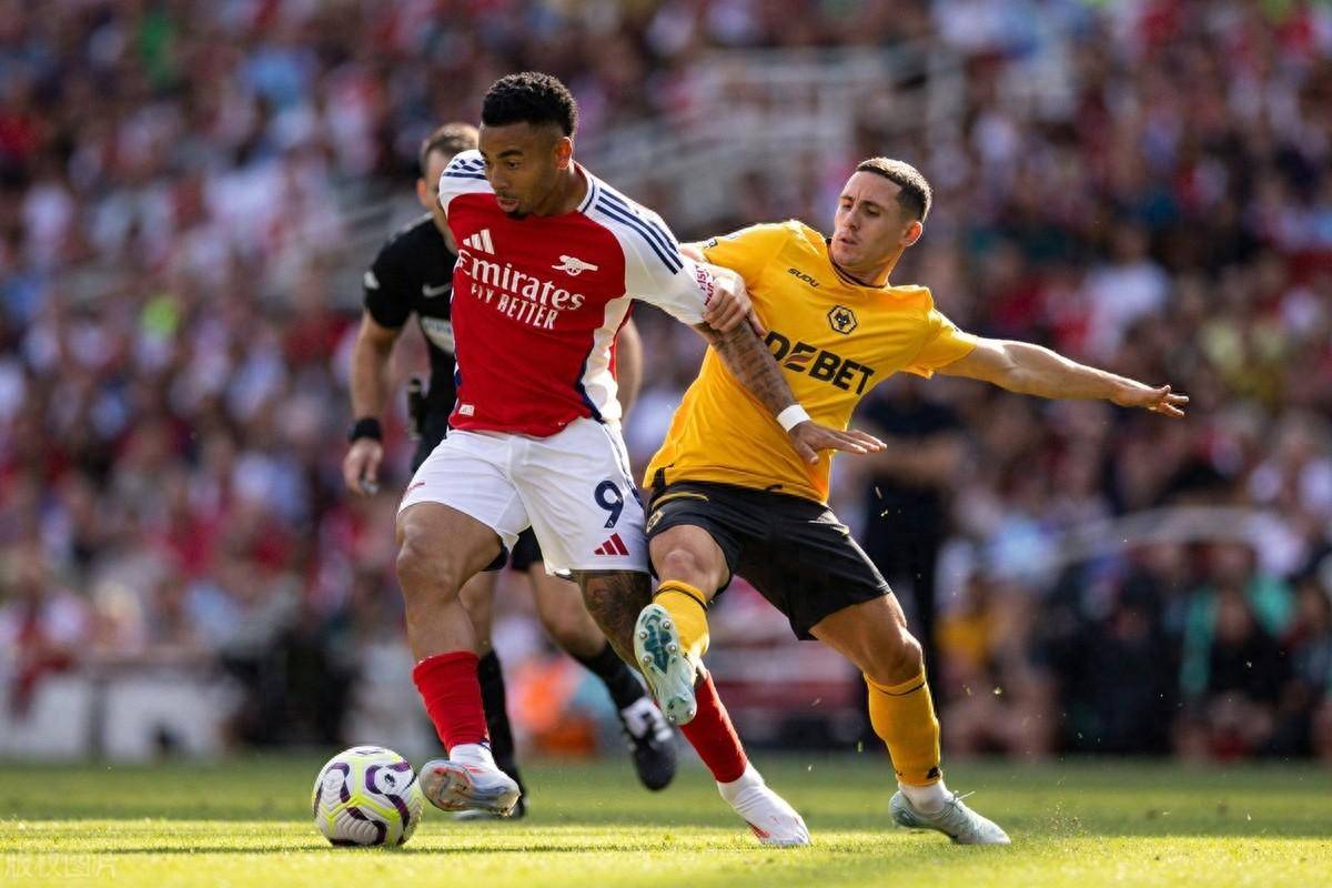 曼城客场逆转击败曼联，英超领跑优势扩大