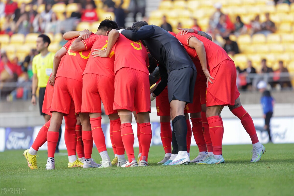 亚洲足球运动赛事精彩连连,球迷热情支持 亚洲足球运动赛事精彩连连,球迷热情支持