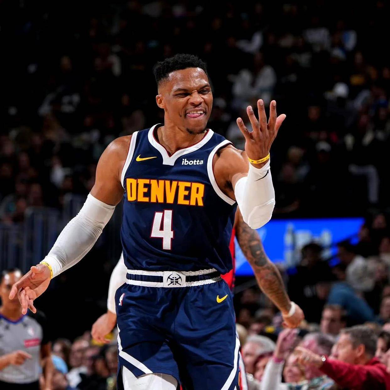 威少已经进入休赛期训练模式,为下赛季做准备的简单介绍 威少已经进入休赛期训练模式,为下赛季做准备的简单介绍