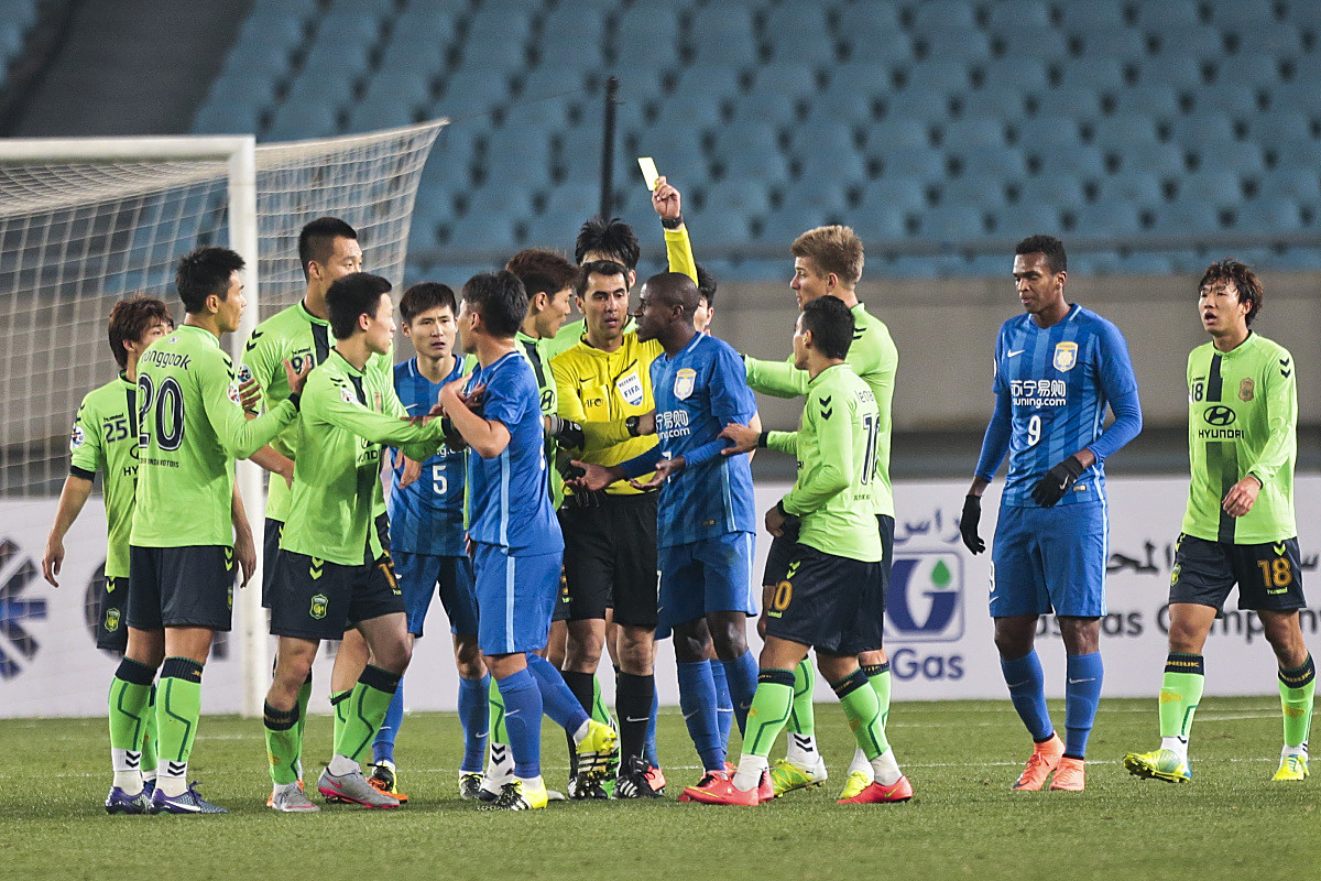 包含卡利亚里客场告捷，取得必胜的词条