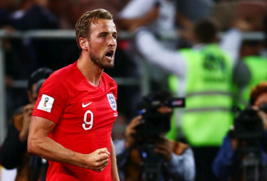 英格兰队鏖战瑞典队，奥恰洛夫关键制胜